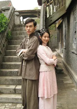 人妻换人妻仑乱海报